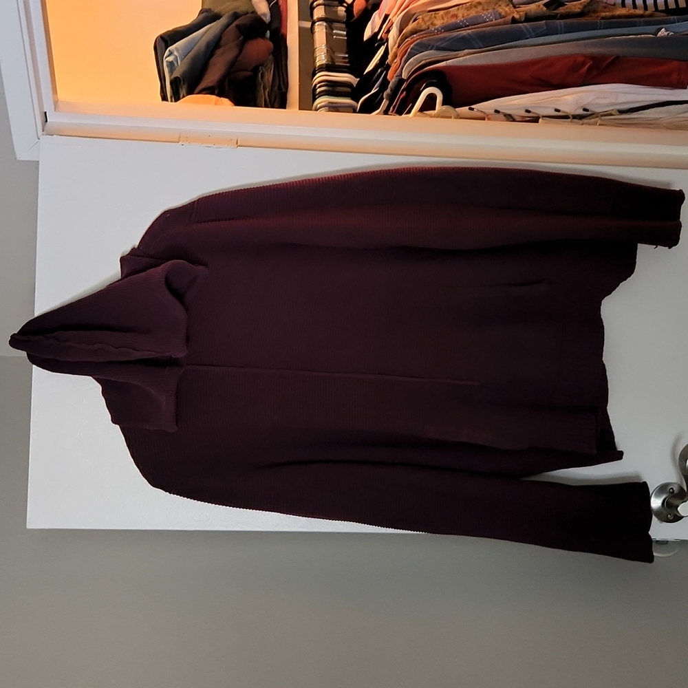 Burgundy women's hoodie